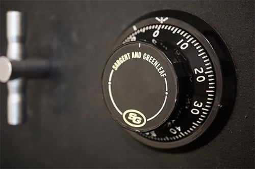 image of a mechanical safe combination dial